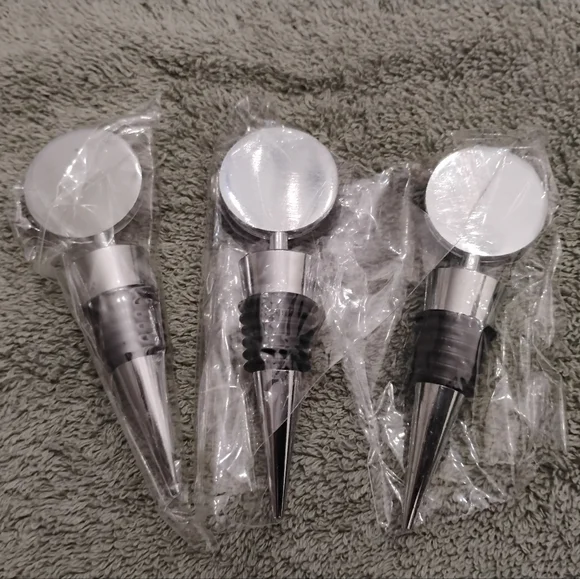 Art Glass Beverage Bottle Stoppers, Set of 3 - Picture 11 of 12